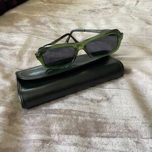 VERSACE Sunglasses MOD.402 green frames COL.427